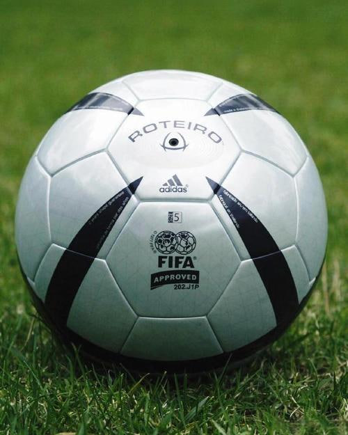 足球预测类app下载页面展示